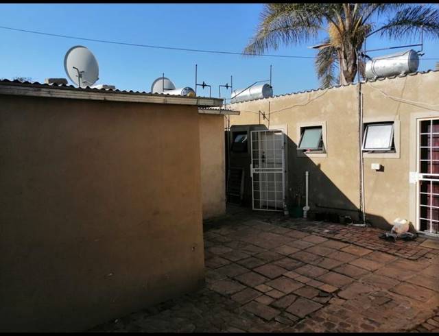 4 BEDROOM HOUSE FOR SALE IN ORANGE GROVE